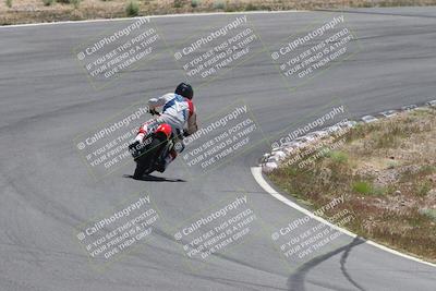 media/Apr-20-2025-AHRMA (Sun) [[393a79c373]]/Race/Group 5/Turn 4b/